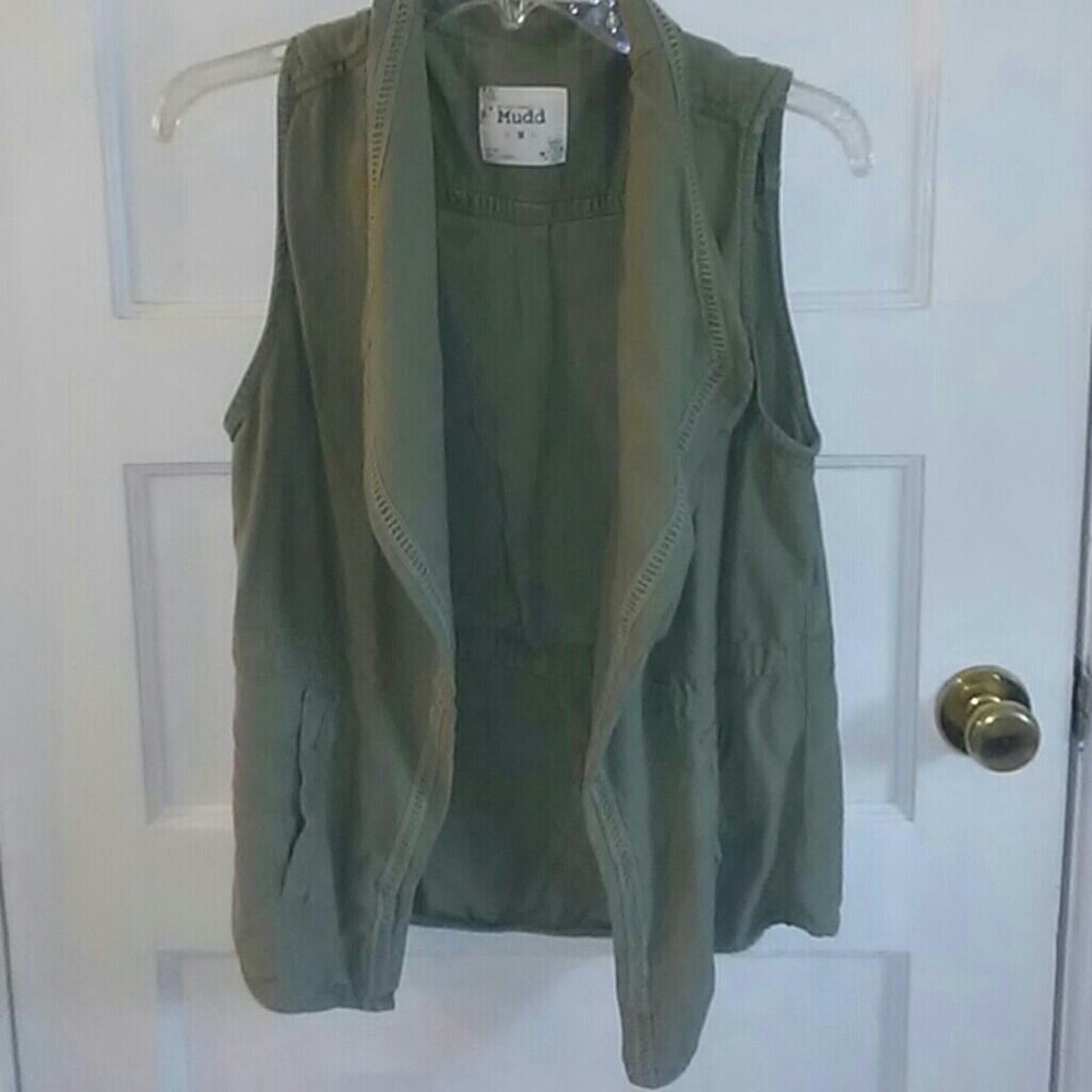 🌺 5/$15 Mudd Casual Vintage Vest